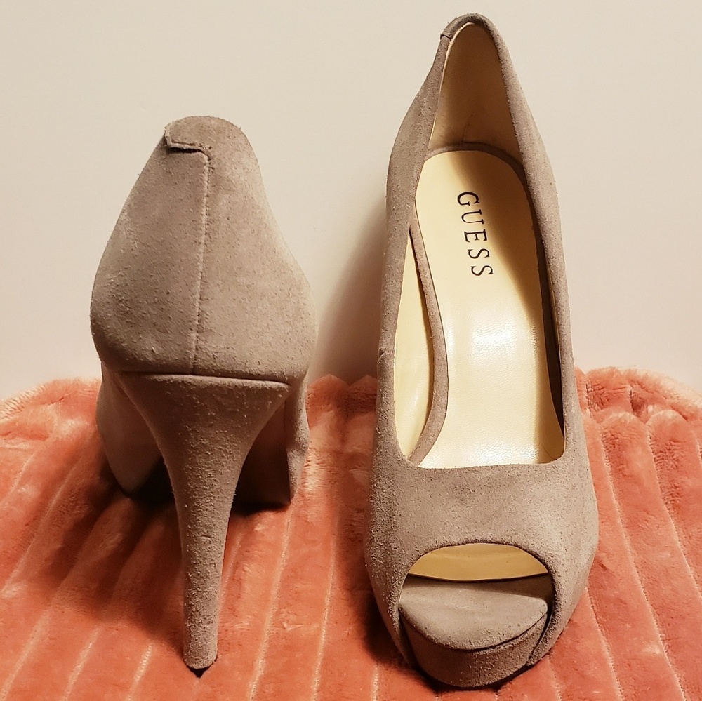 Shoes - Picture 3 of 5